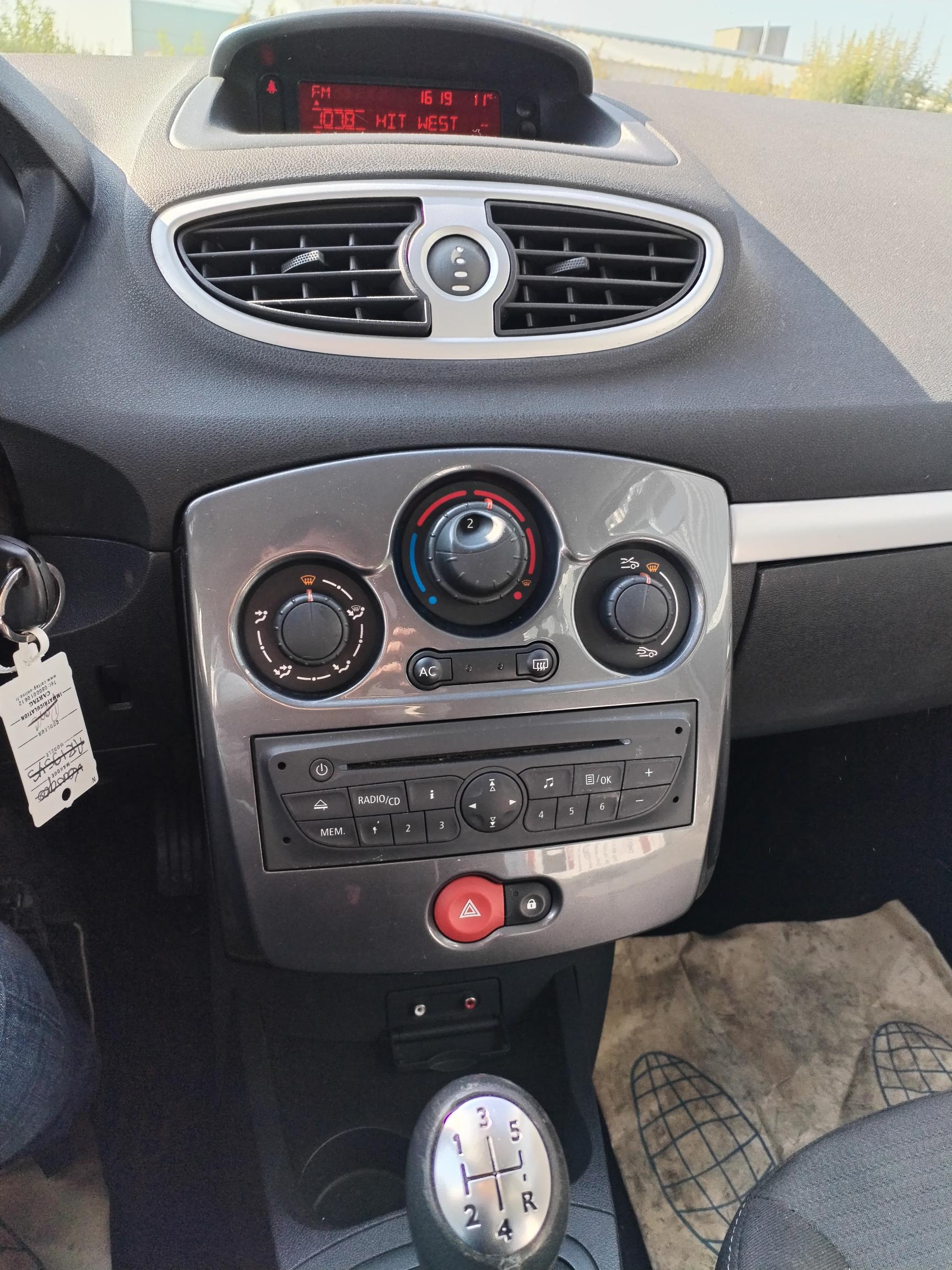 RENAULT  CLIO III